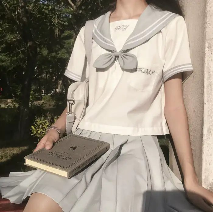 轻蔑